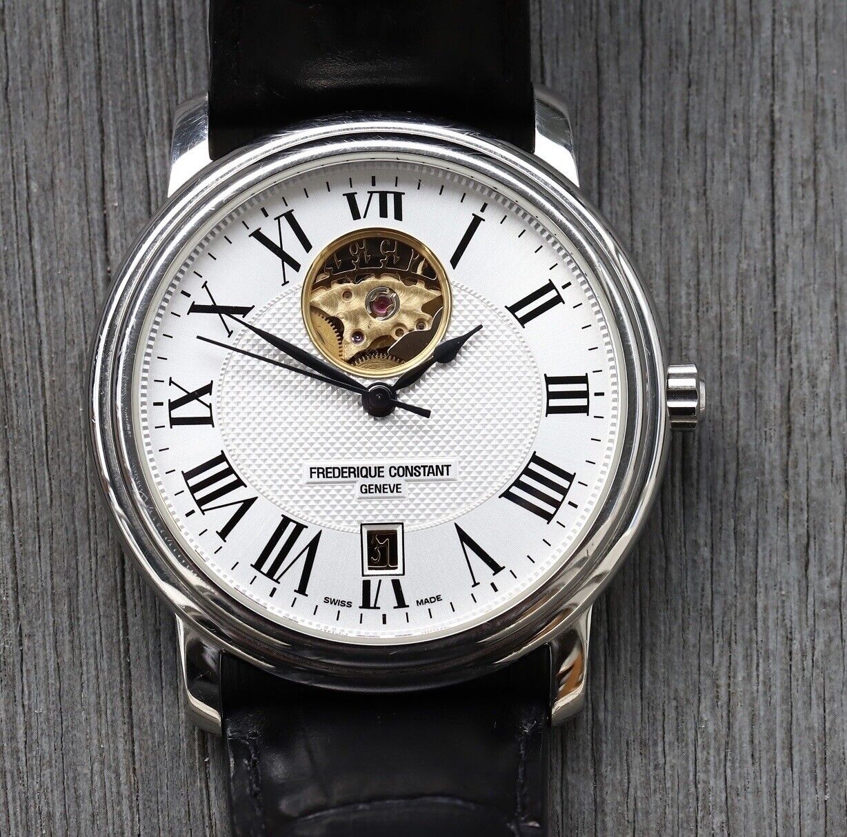 Frederique Constant Classics Heart Beat FC-315M4P6 – Watch