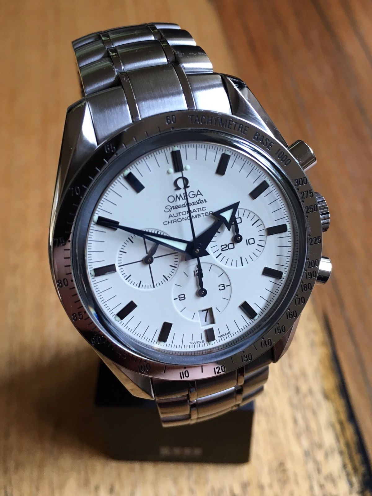 Omega speedmaster automatic discount chronometer broad arrow