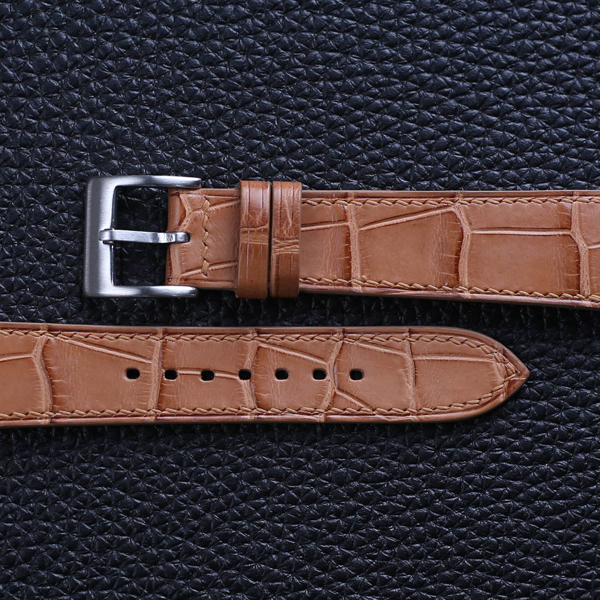 AlligatorLeatherWatchStrapWatchVaultNaturalBrown02.jpg