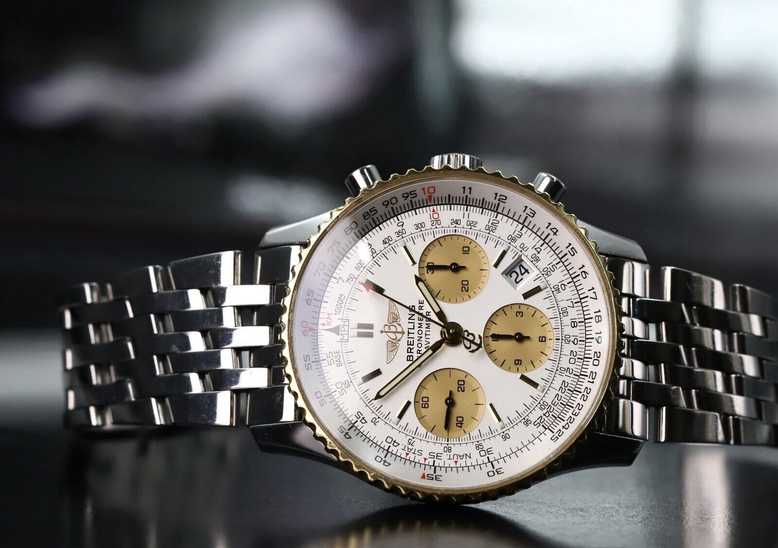 BreitlingNavitimerTwoTone42mmD23322WatchVault02.jpg