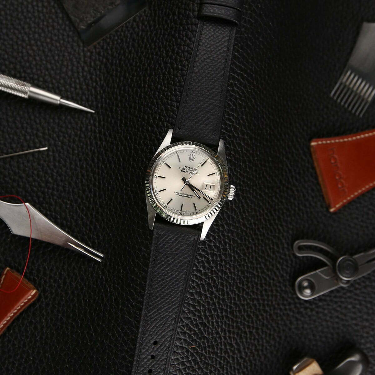 EpsomLeatherWatchStrapWatchVaultBlack02.jpg