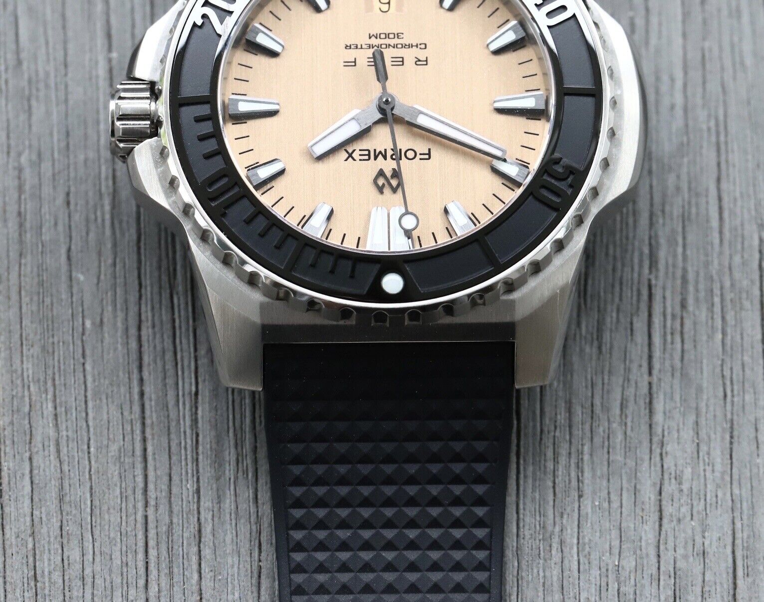 Formex x Collective Horology Reef Radiant Bronze COSC 300M - 2023 ...