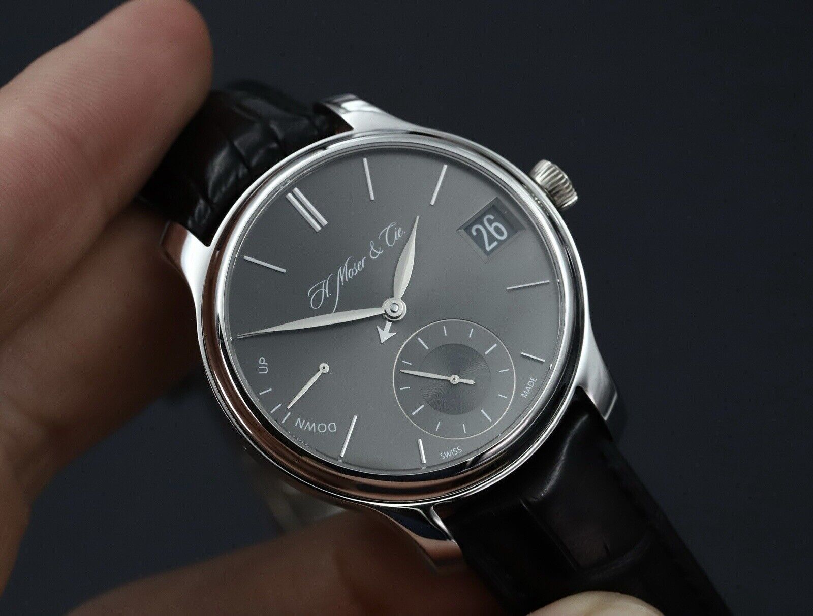 H.Moser_CieEndeavourPerpetualCalendarPlatinum1341-0300WatchVault02.jpg