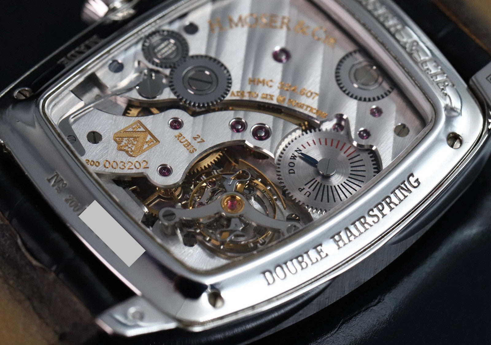 H.Moser_CieHenryDoubleHairspringPlatinum324.607-006WatchVault17_3.jpg