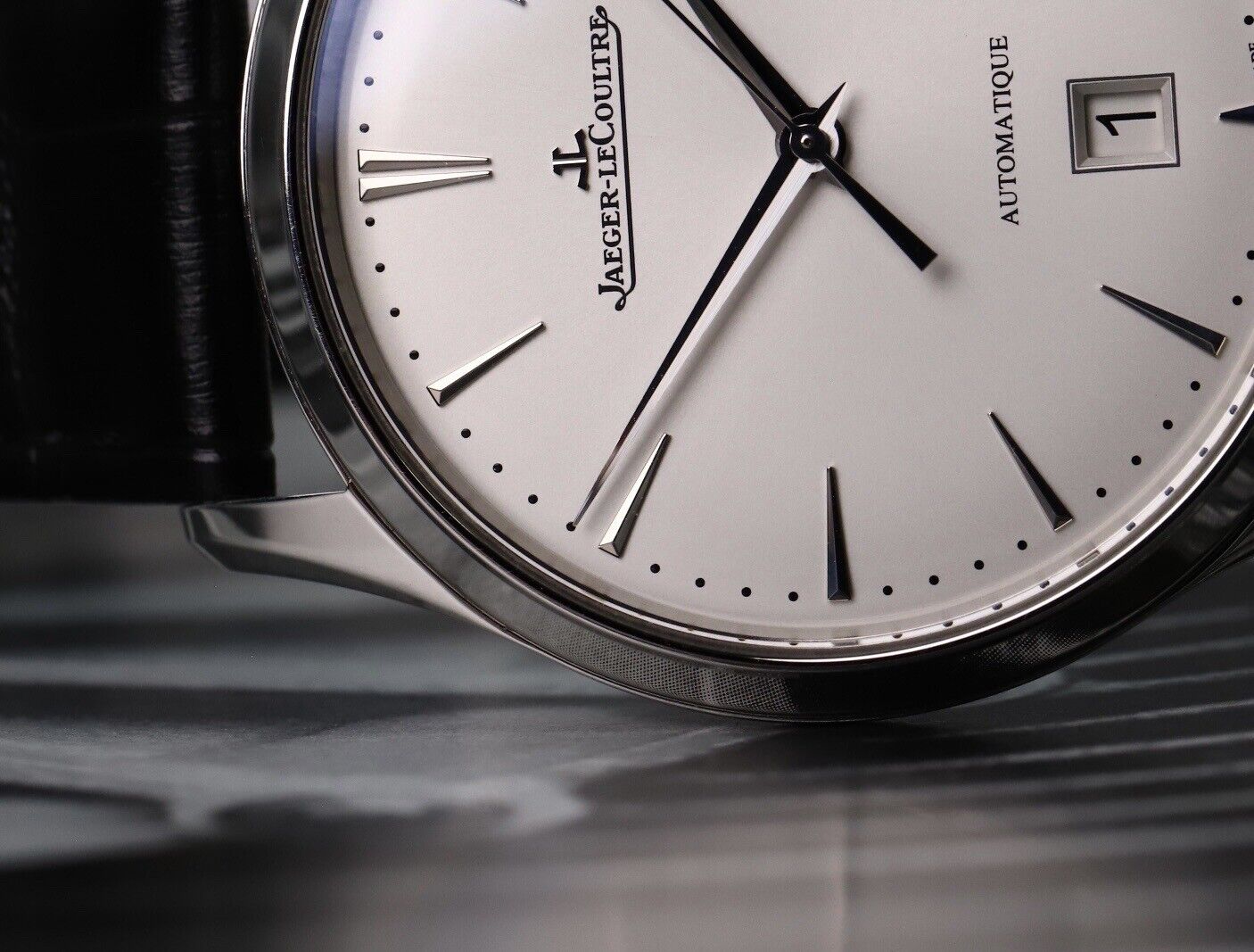 Jaeger LeCoultre Master Ultra Thin Date Steel 39mm Silver Dial