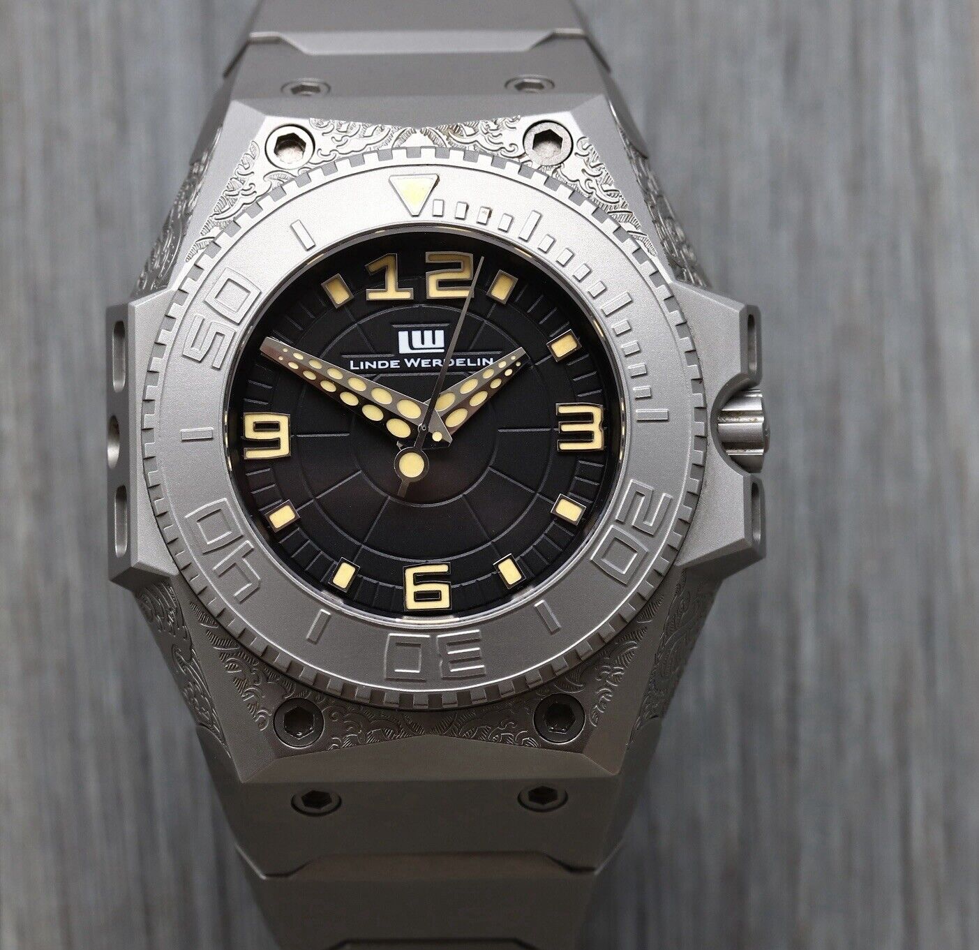 LindeWerdelinOktopusTattooref.OKT.1.6.T-2012WatchVault01_ece2b1b6-3d44-4c00-abac-aaf6891935f0.jpg