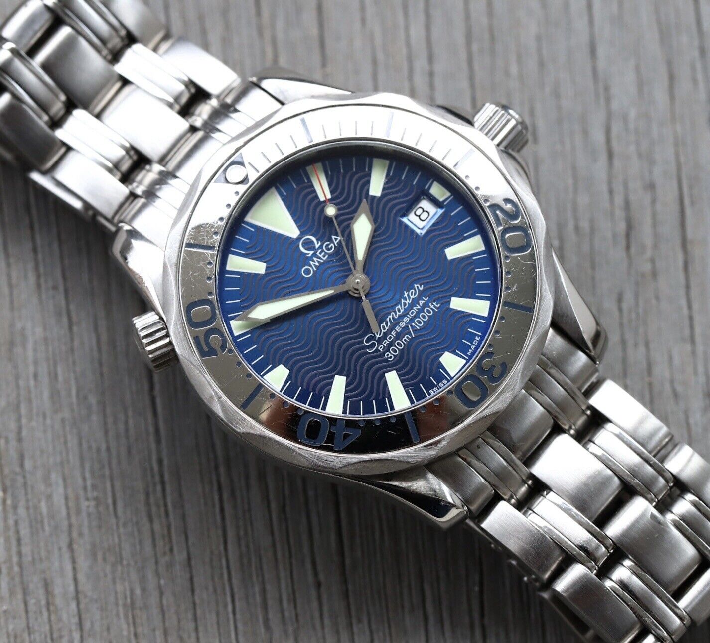 OmegaSeamaster300mElectricBlue36.25mmQuartz2263.80-1998WatchVault02.jpg