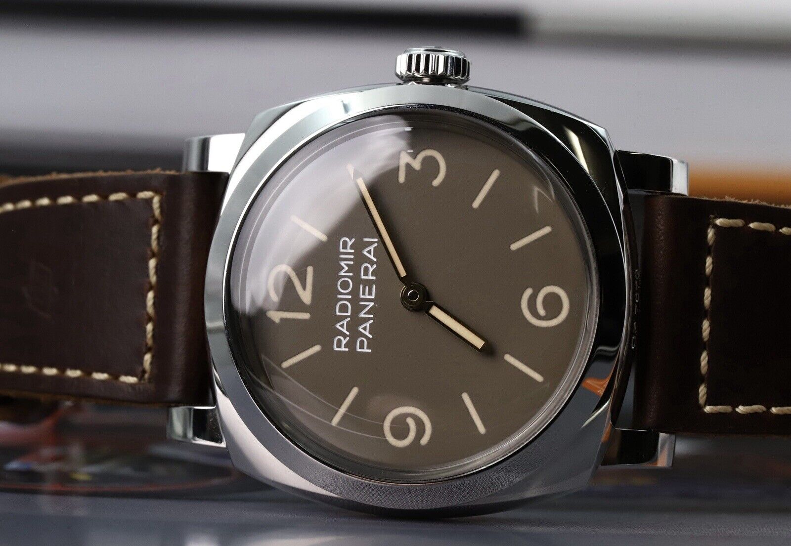 PaneraiRadiomir19403DaysAcciaio47mmPAM00662PAM662_EgizianoPiccolo_LEWatchVault02_845306ac-e892-4ea5-9580-a68c9976f1e2.jpg