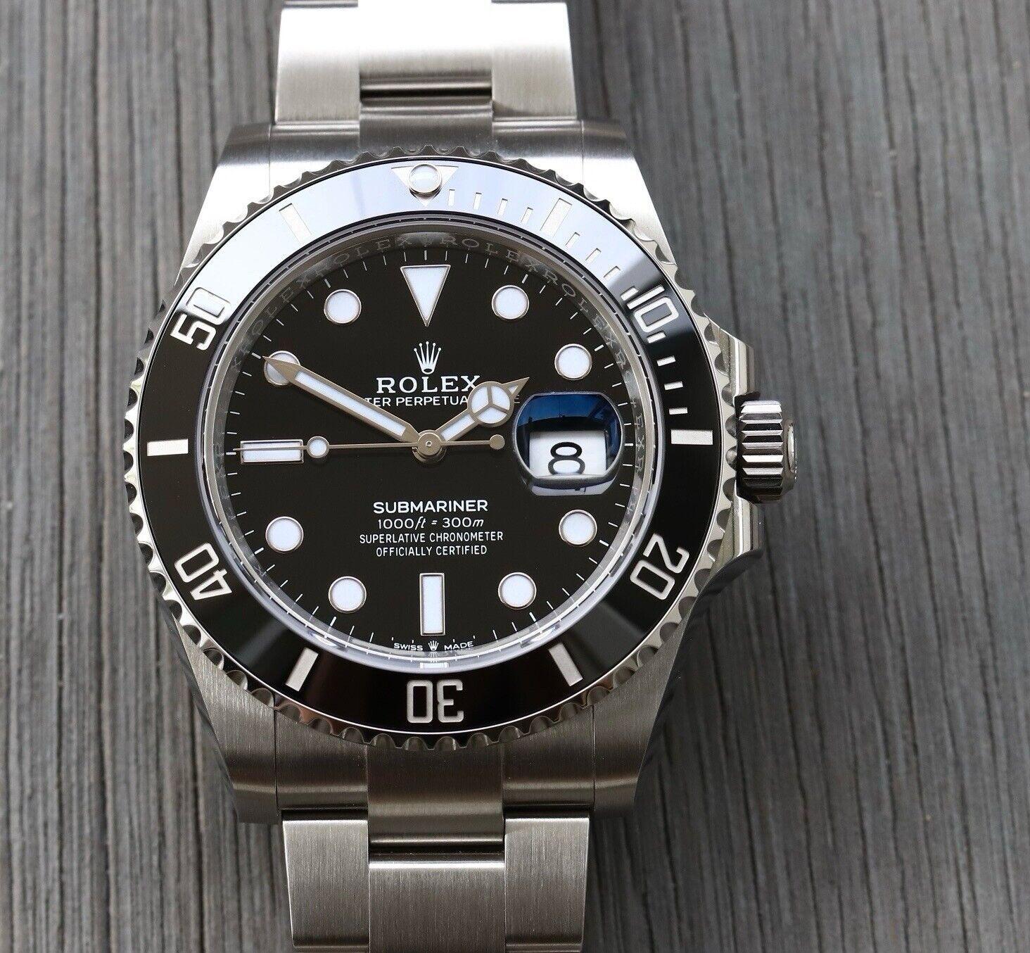 RolexSubmarinerDate41mm126610LN-2021WatchVault01.jpg