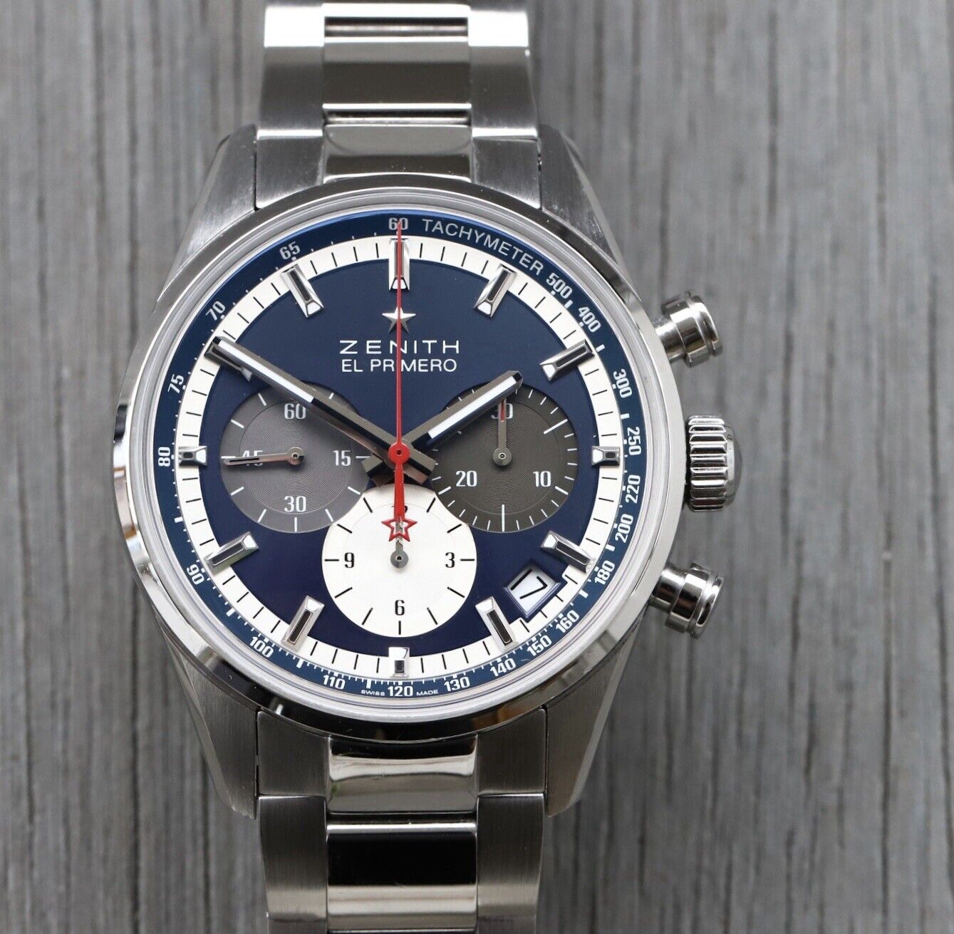 ZenithElPrimero_Original1969_38mmChronographBlue03.2150.40053.C700WatchVault01.jpg