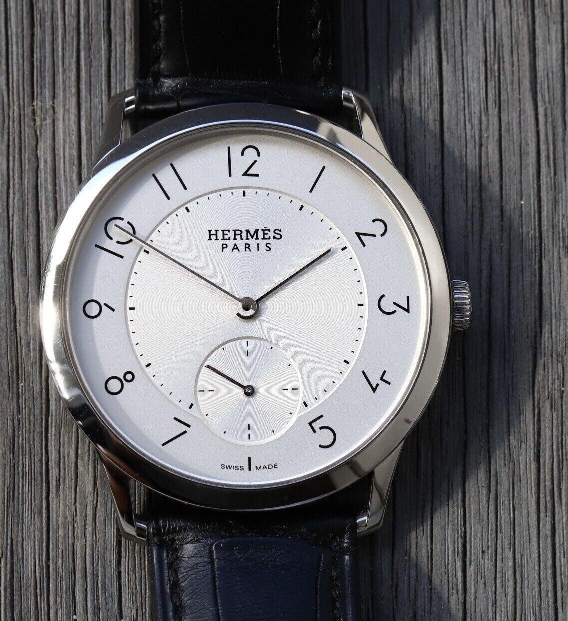 HermesSlimd_Hermes39.5mmSilverW041759WW00-2017WatchVault01.jpg